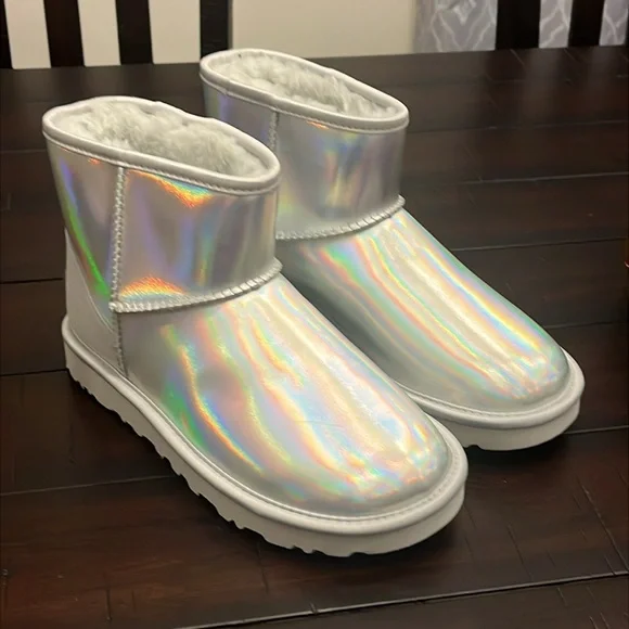 Ugg Australia Classic Mini Iridescent Boots new Glacier Grey Women’s Size 6